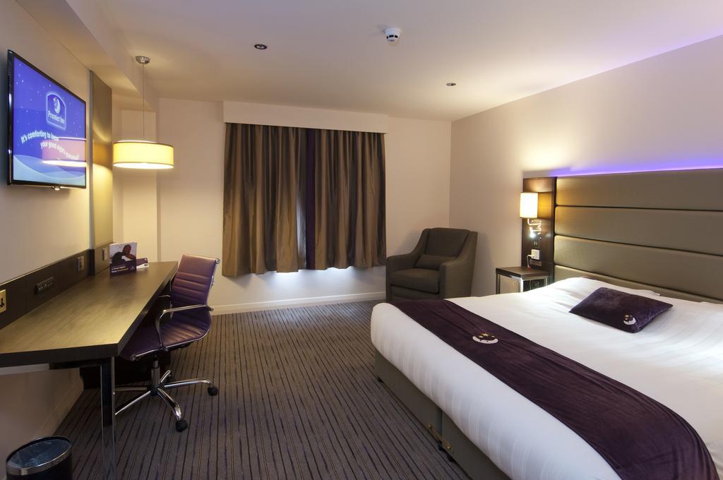 Premier Inn Dunfermline Extérieur photo